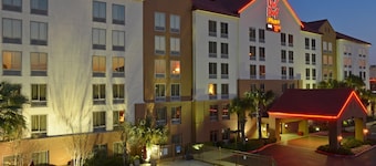 Red Roof Inn PLUS+ San Antonio Downtown - Riverwalk