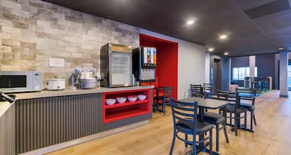 Spot X Hotel Wesley Chapel - Tampa Area