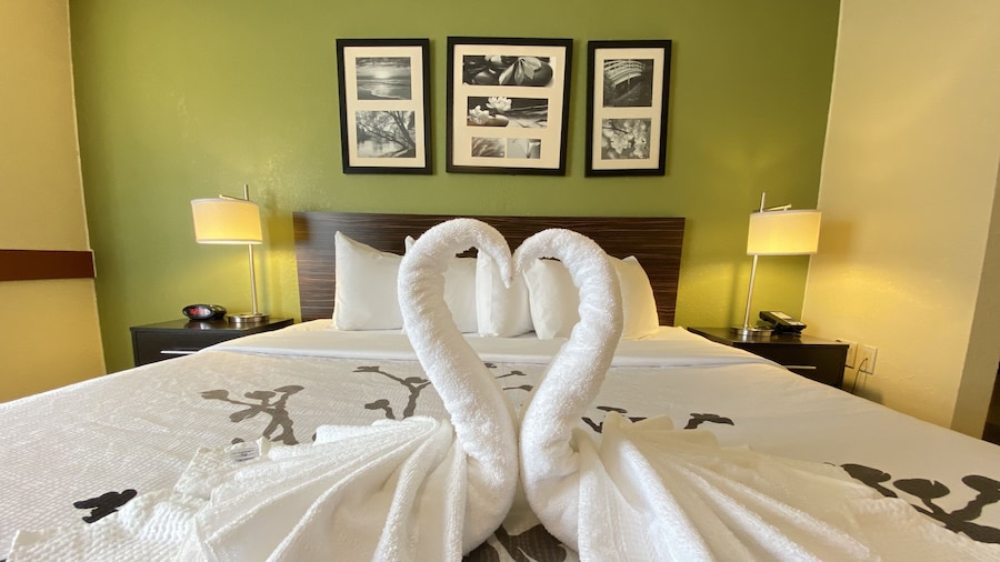 Sleep Inn & Suites Grand Rapids Southeast - Kentwood