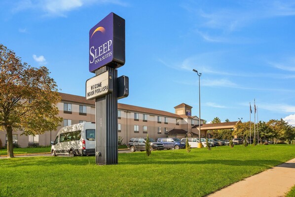 Exterior - Sleep Inn & Suites Grand Rapids Southeast - Kentwood (Grand Rapids)