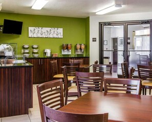 Dining room - Sleep Inn Midland - Bay City West (Midland)