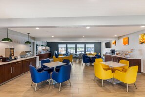 Petit déjeuner buffet compris tous les jours