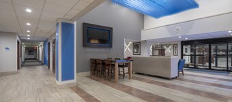 Holiday Inn Express Minneapolis/Coon Rapids/Blaine by IHG