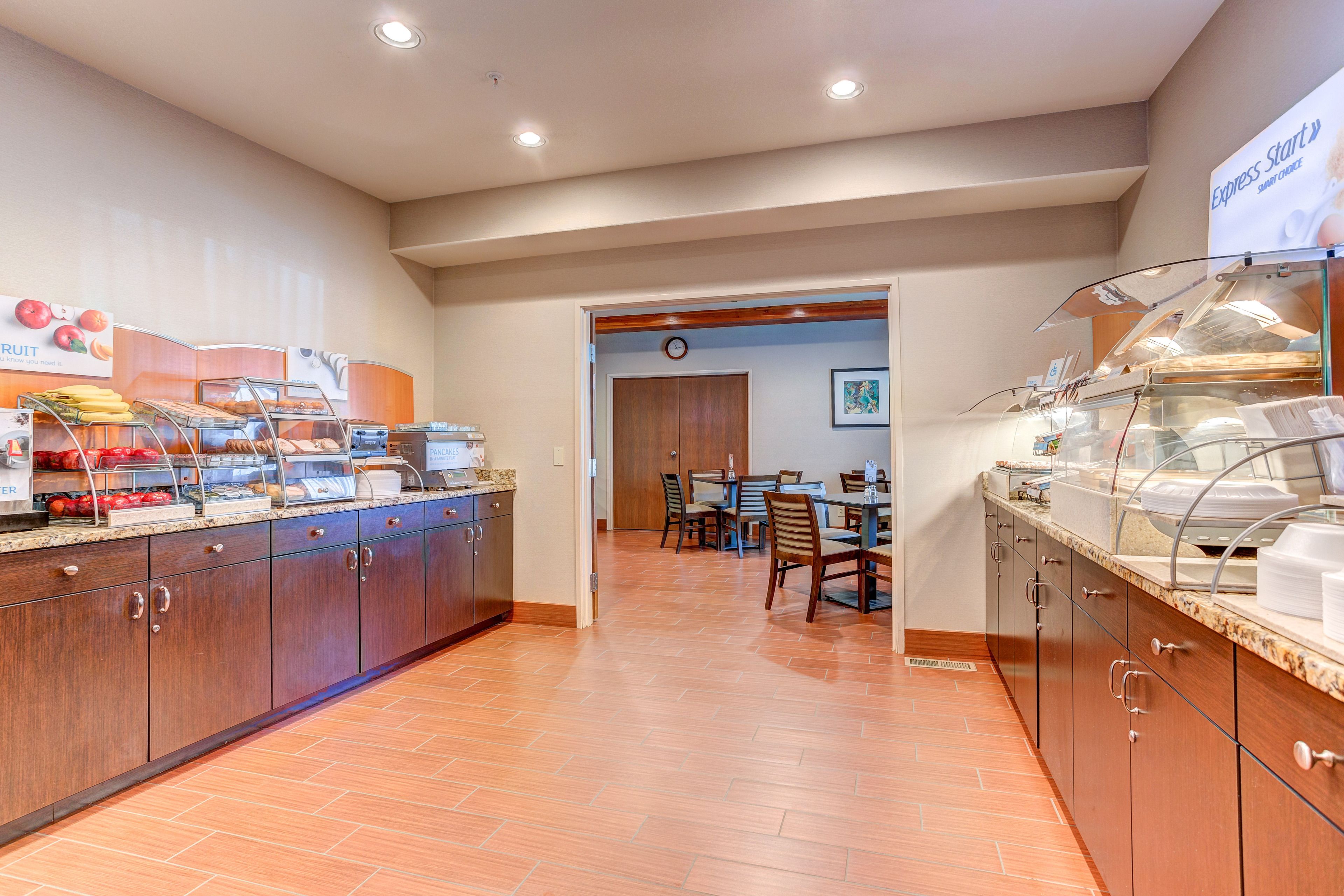 free daily on-the-go breakfast