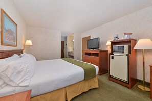 Desk, blackout drapes, iron/ironing board, free WiFi