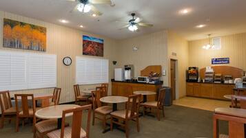 Free daily continental breakfast