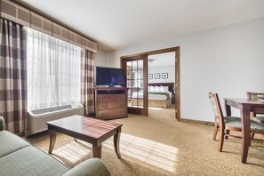 Suite, 1 Bedroom, Non Smoking | Living area | 27-inch TV with cable channels