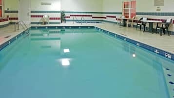 Indendørs pool