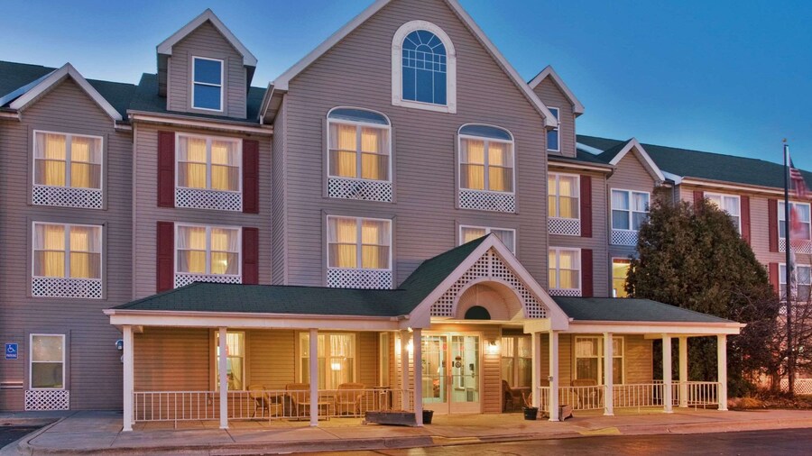 Country Inn & Suites by Radisson, Birch Run-Frankenmuth, MI