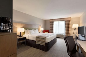 1 bedroom, premium bedding, down comforters, in-room safe