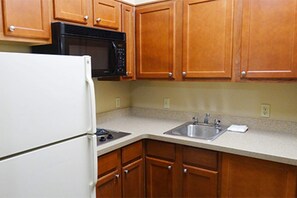 Private kitchen - Extended Stay America Suites Dallas Frankford Road (Dallas)