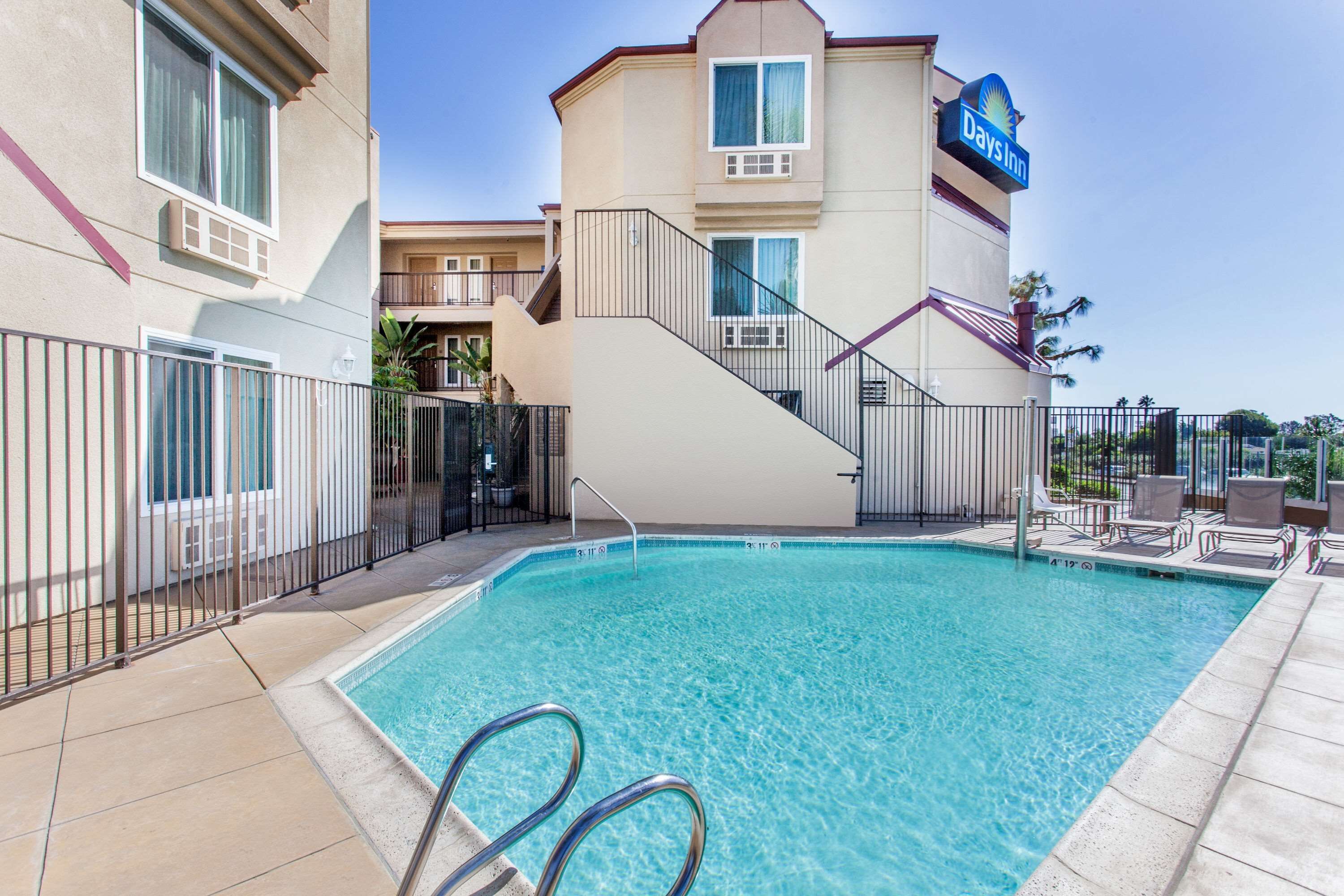 Foto - Days Inn by Wyndham Carlsbad