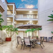 Days Inn by Wyndham Carlsbad