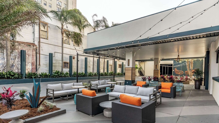 St Charles Coach House, Ascend Hotel Collection