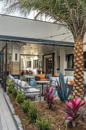 Garden - St Charles Coach House, an Ascend Collection Hotel (New Orleans)