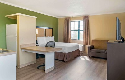 Extended Stay America Suites Detroit Madison Heights