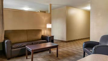 Desk, blackout drapes, iron/ironing board, free WiFi