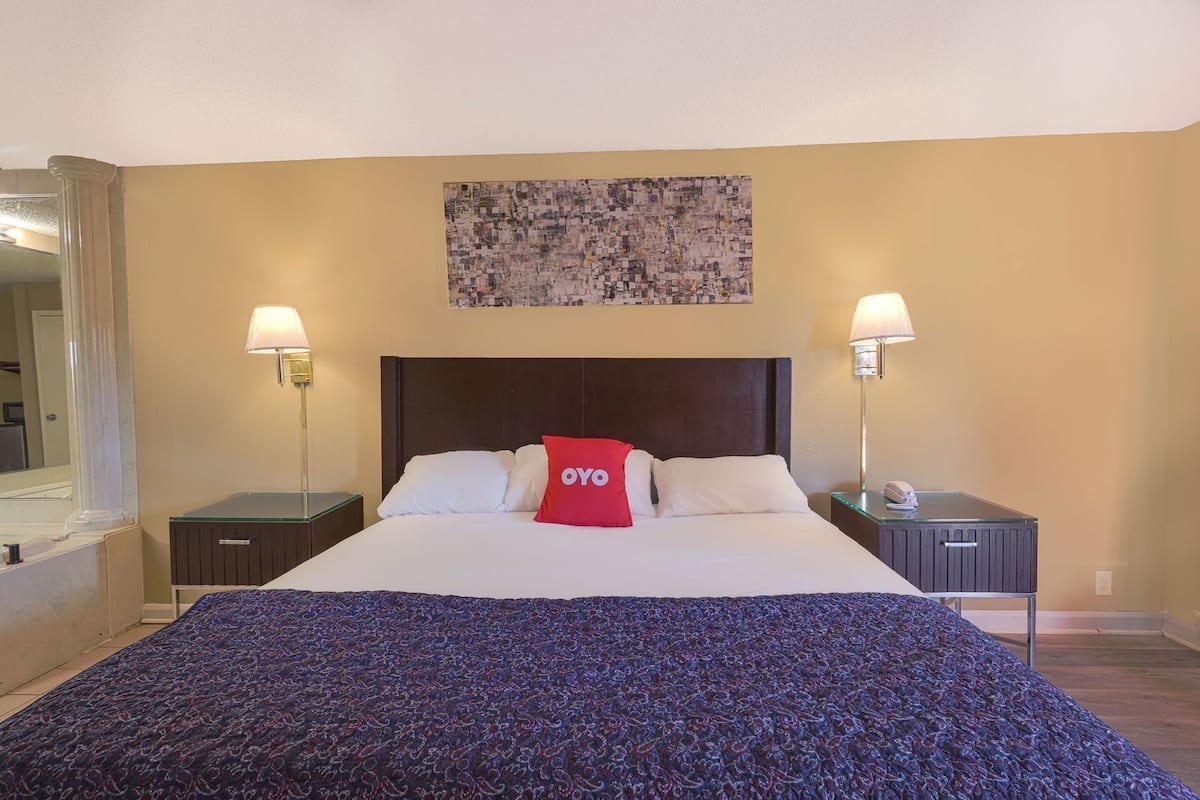 Desk, free WiFi, bed sheets, alarm clocks