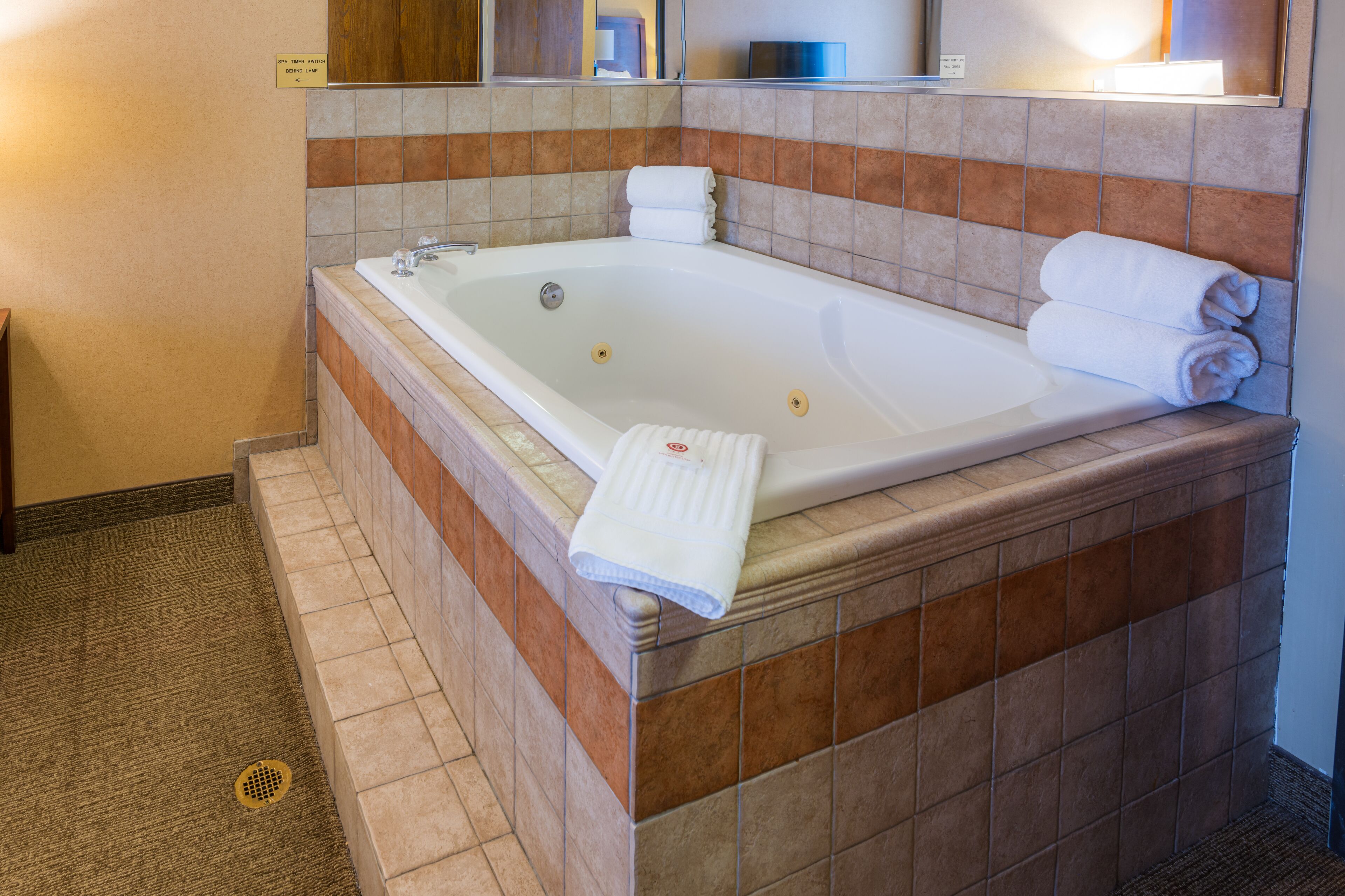 suite, 1 king bed, non smoking (upgrade) | private spa tub