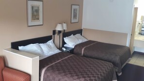 Room, 2 Double Beds, Non Smoking - Magnuson Hotel (Kissimmee)