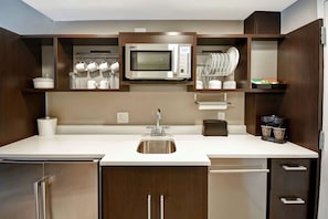Fridge, microwave, dishwasher, coffee/tea maker
