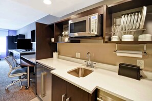 Studio Suite, 1 King Bed, Non Smoking | Private kitchen | Fridge, microwave, dishwasher, coffee/tea maker
