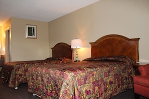 Standard Room, 2 Queen Beds | Desk, blackout curtains, iron/ironing board, free WiFi - Cedars Inn Lewiston (Lewiston)