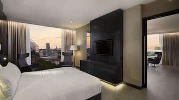 Conrad Suite | Minibar, in-room safe, blackout drapes, soundproofing