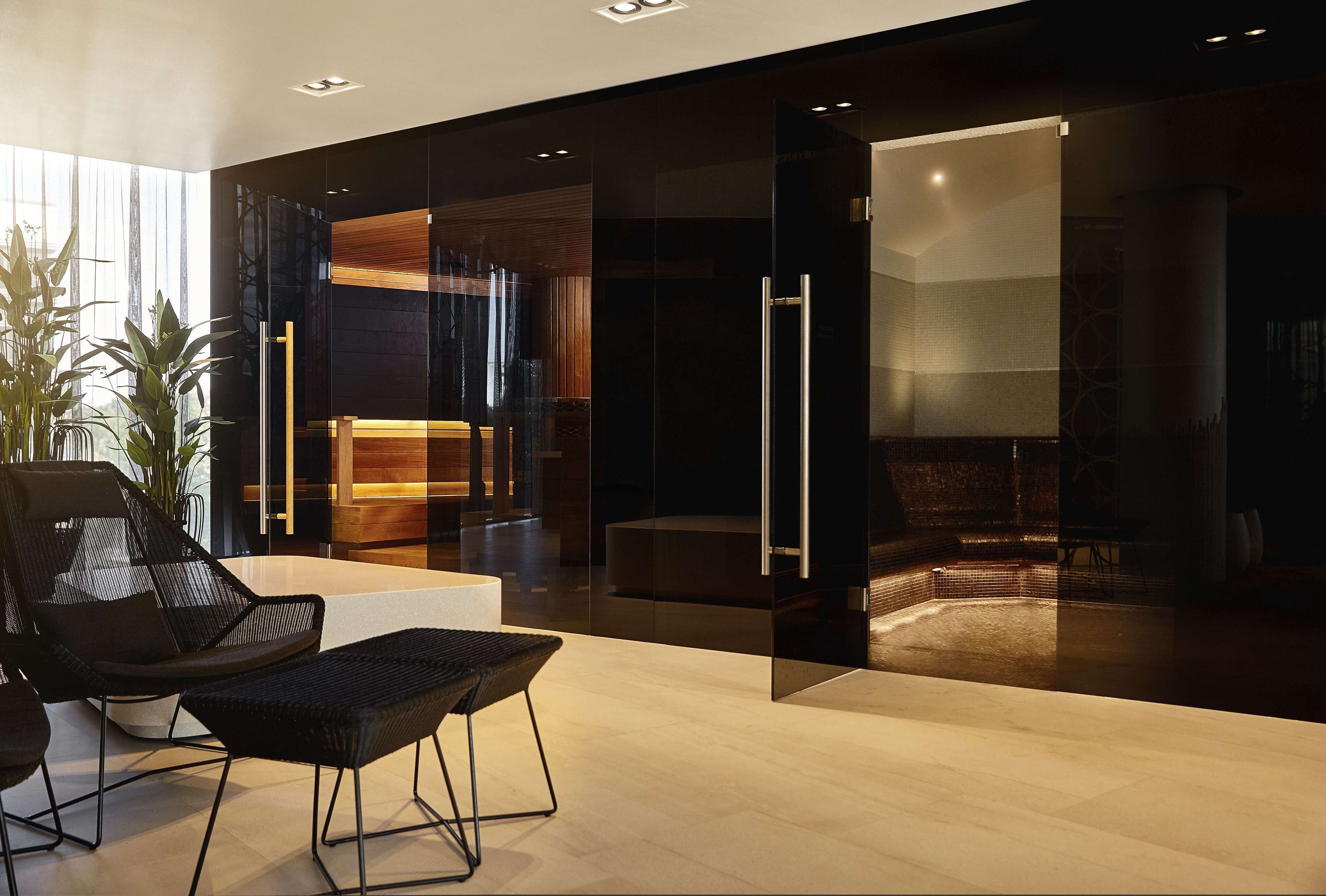 Sauna, hot tub, steam room, body treatments, body wraps, facials