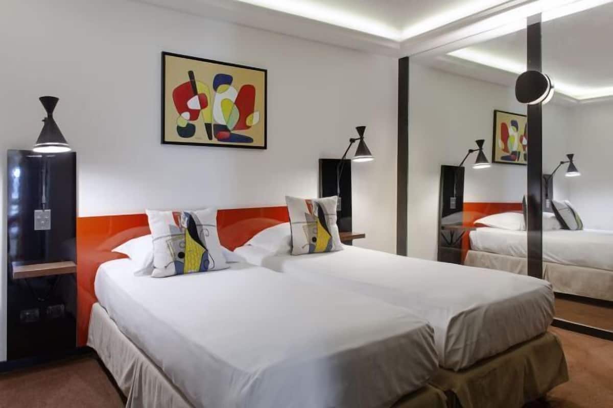 Premium bedding, minibar, in-room safe, blackout drapes