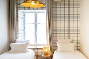 The Artichoke Apartment | 1 bedroom, minibar, desk, blackout drapes