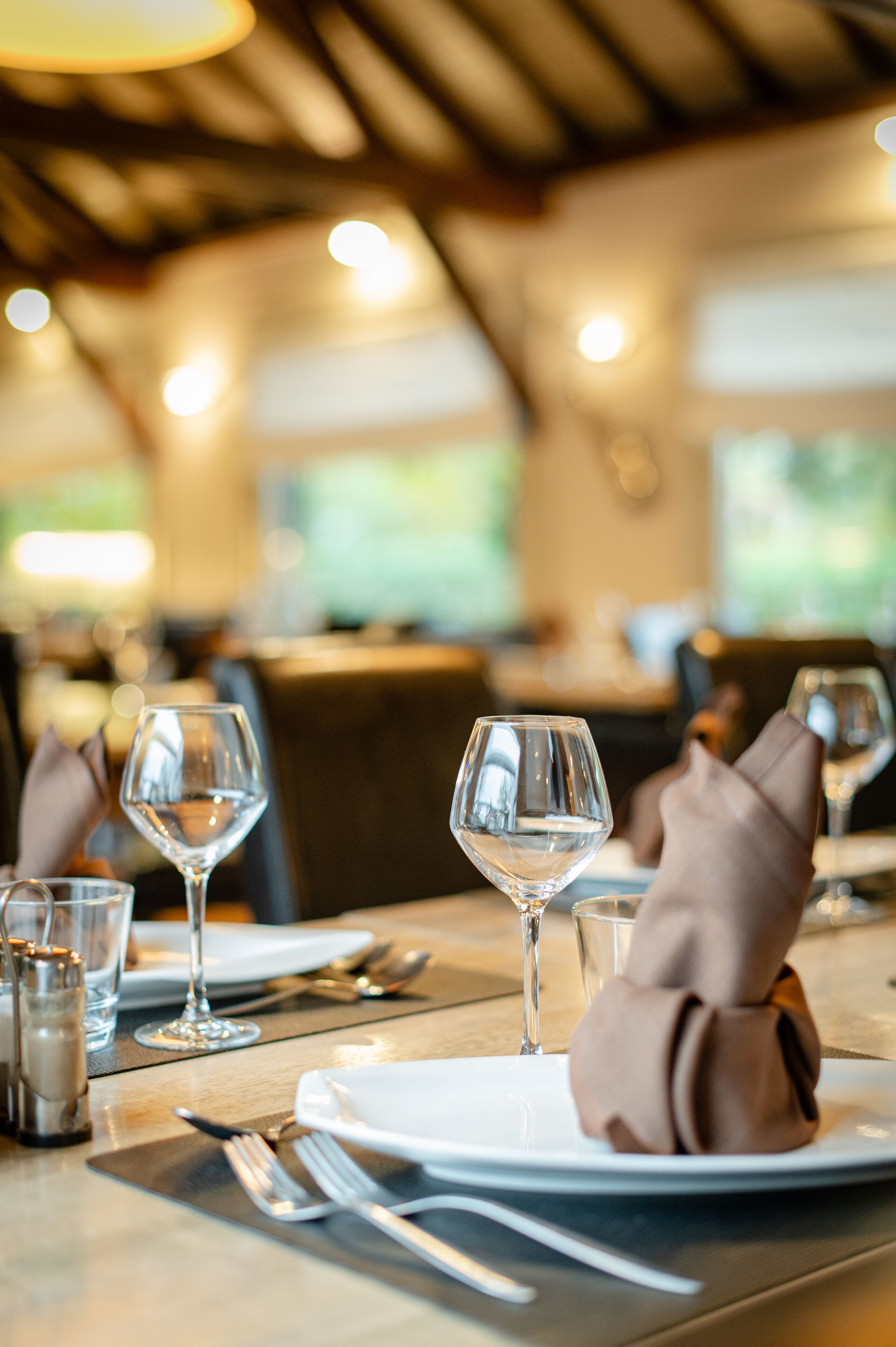 บริการอาหารเช้า อาหารกลางวัน อาหารเย็น, อาหารฝรั่งเศส