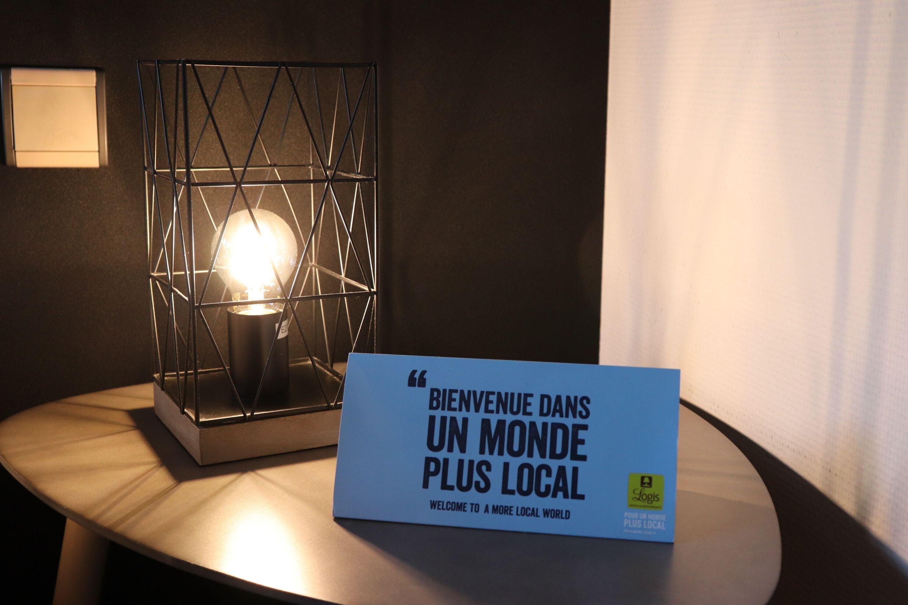 premium bedding, desk, soundproofing, free cots/infant beds