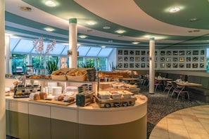 Daily buffet breakfast (EUR 16 per person)