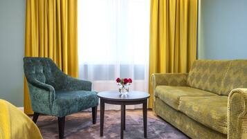 Habitación superior, no fumadores | Ropa de cama de alta calidad, colchones con acolchado adicional, minibar