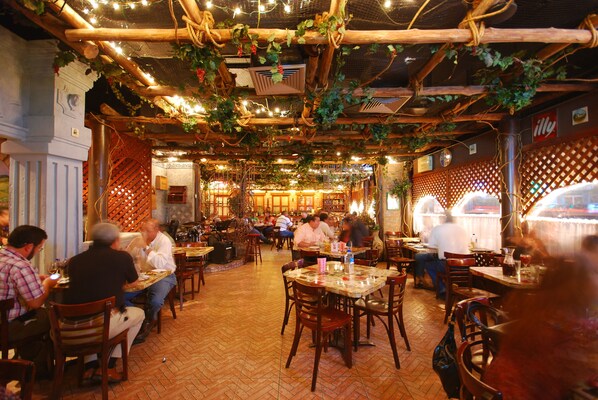 Lounge - Las Vegas Hotel Suites (Panama City)