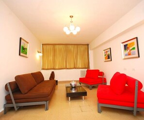 Family Suite | Living room - Las Vegas Hotel Suites (Panama City)