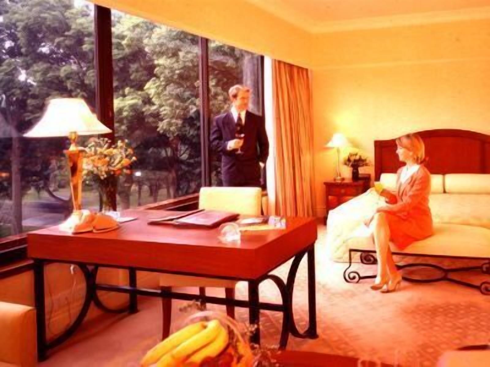 minibar, in-room safe, desk, blackout curtains