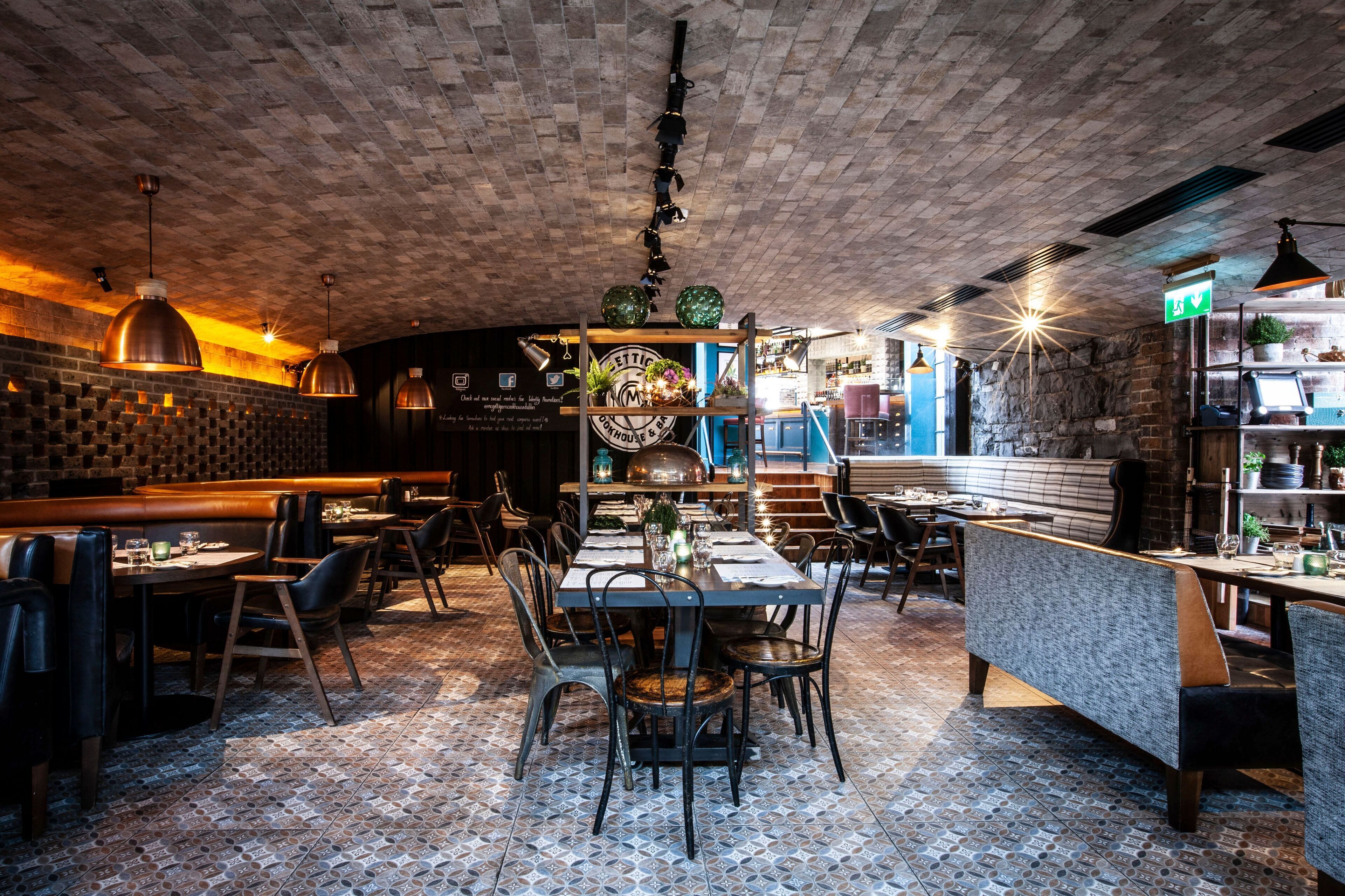 lunch, dinner, brunch served; irish cuisine