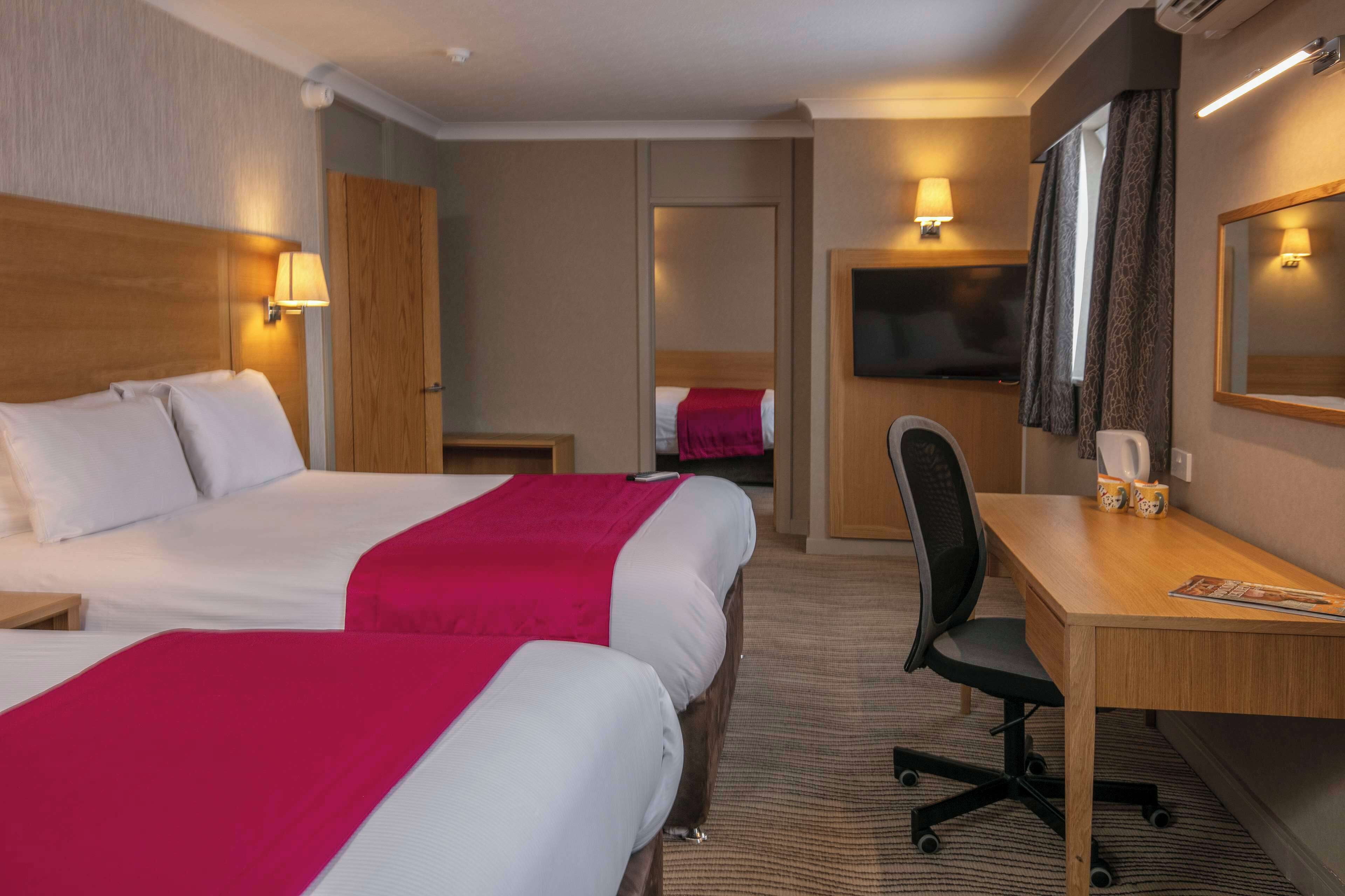 family room, 2 double beds, non smoking (third bed is single bed) | 1 bedroom, premium bedding, in-room safe, desk