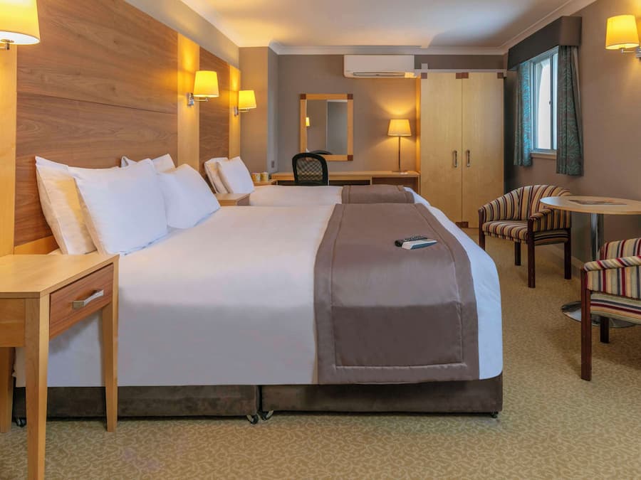 Comfort Room, Multiple Beds, Non Smoking