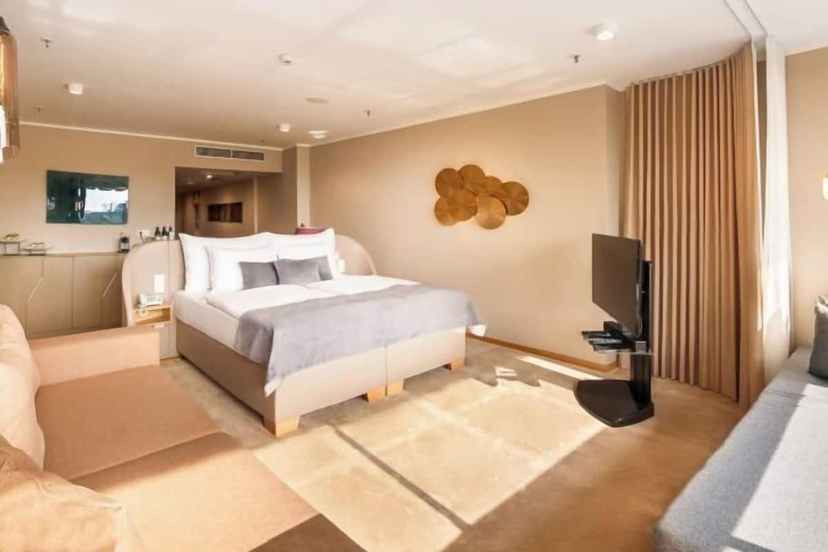 1 Schlafzimmer, Minibar, Zimmersafe, Verdunkelungsvorhänge