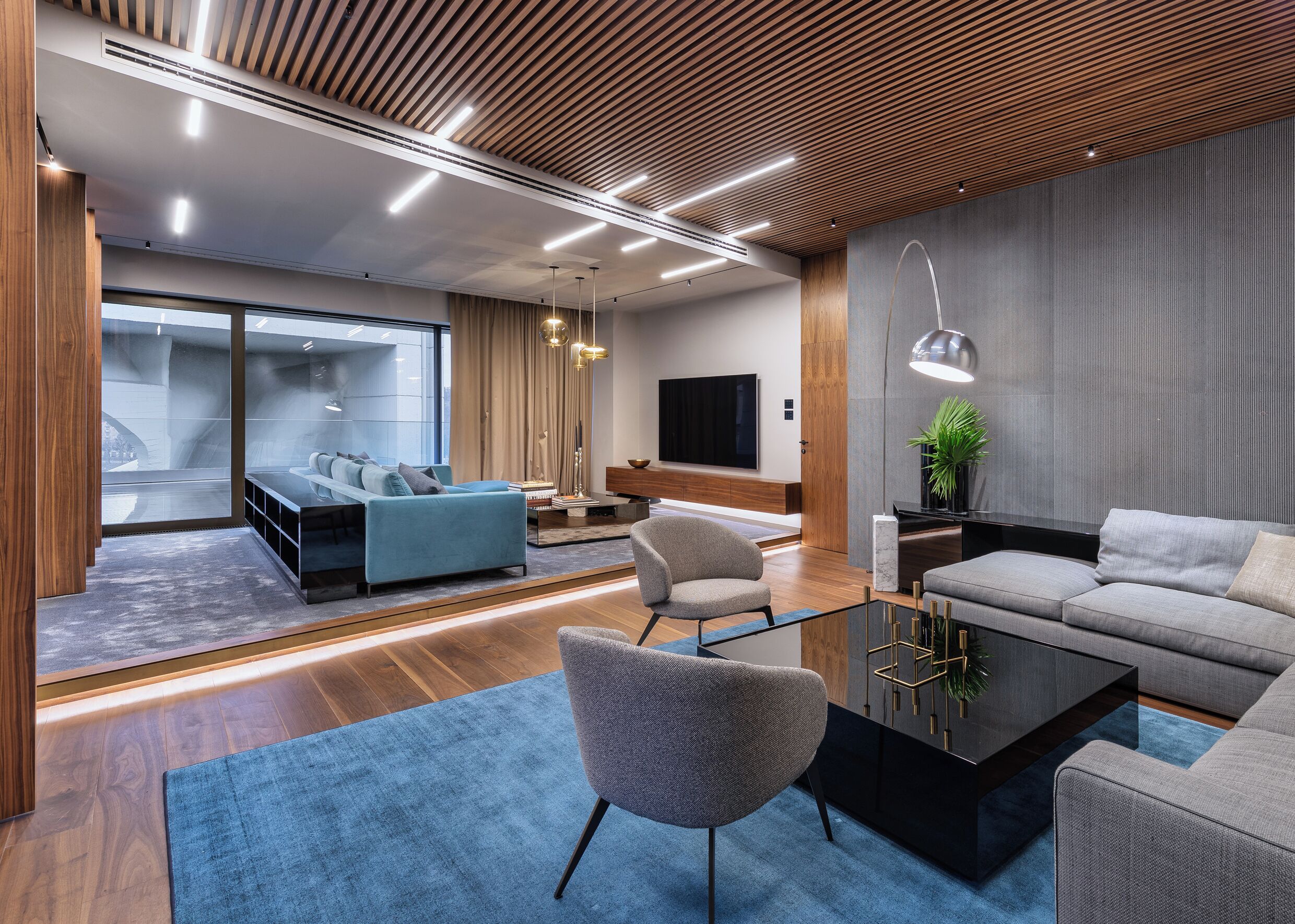 royal penthouse | living area