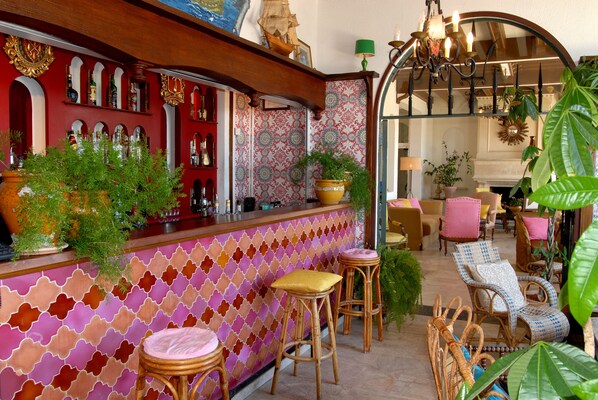Bar (en la propiedad)