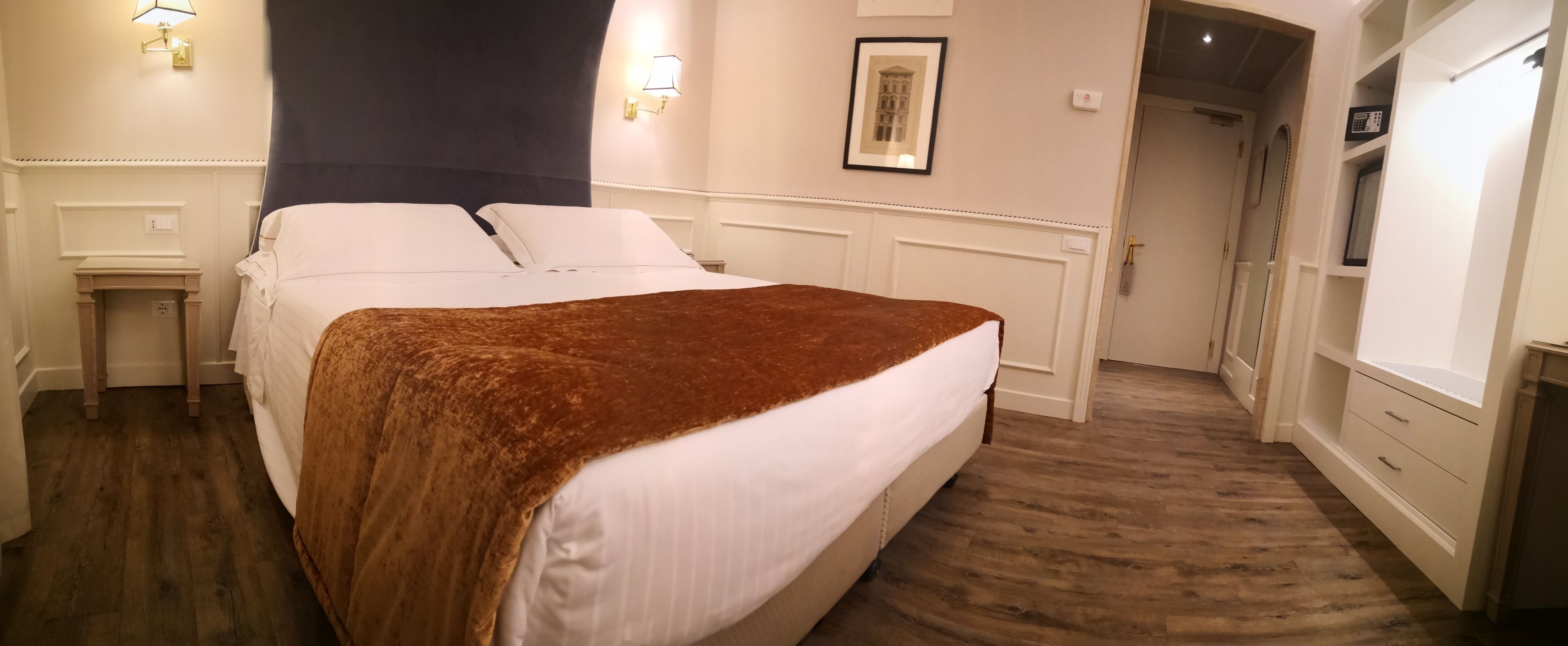 double room | minibar, in-room safe, desk, blackout curtains