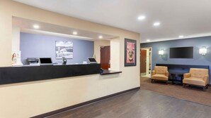 Lobby - Extended Stay America Select Suites - Appleton - Fox Cities (Appleton)