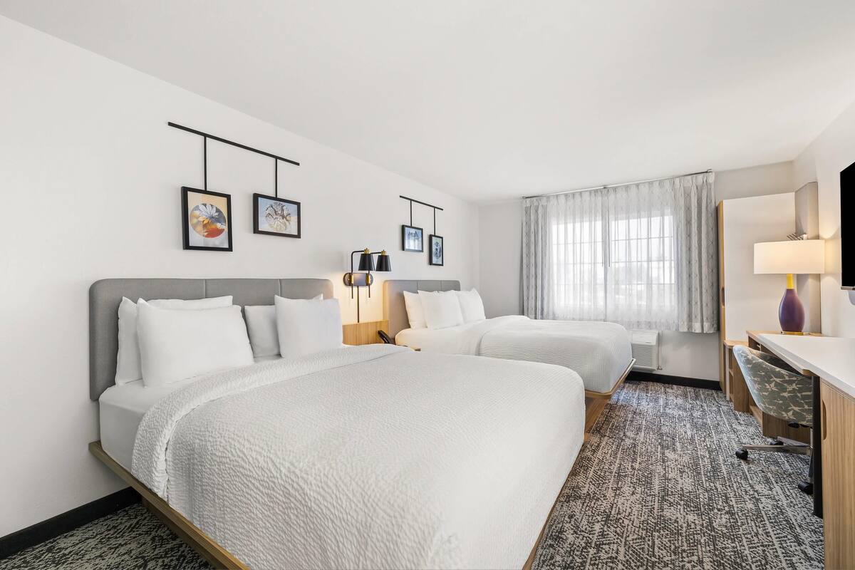 Habitación, 2 camas Queen size, para no fumadores | Ropa de cama hipoalergénica y camas con pillow-top