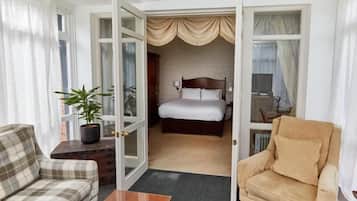 Classic Single Room | In-room safe, desk, iron/ironing board, free WiFi