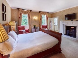 Caja de seguridad en la habitación y escritorio 