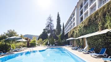 Indoor pool, outdoor pool, sun loungers